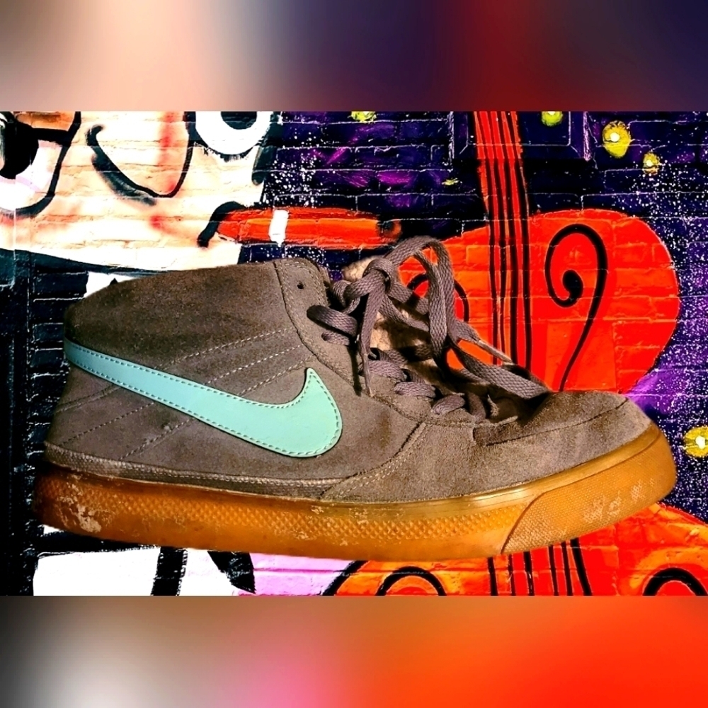 Nike SB Maverick SZ 9.5